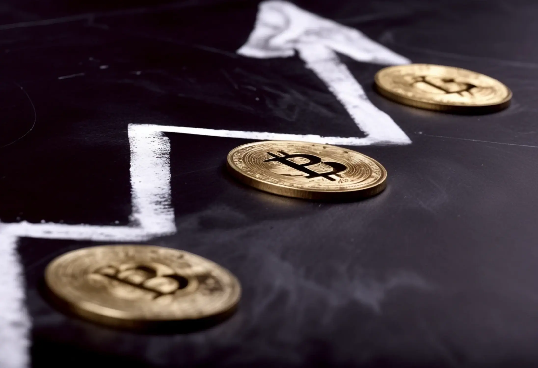 img-bnb-and-hype-crypto-etfs